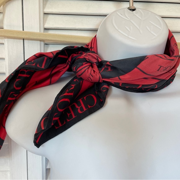 Victoria's Secret Red Signature Scarf Limited Edition - Picture 4 of 8